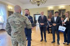 Uroczysta-zbiorka-rawickich-funkcjonariuszy-w-Ratuszu-022