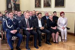 Uroczysta-zbiorka-rawickich-funkcjonariuszy-w-Ratuszu-033