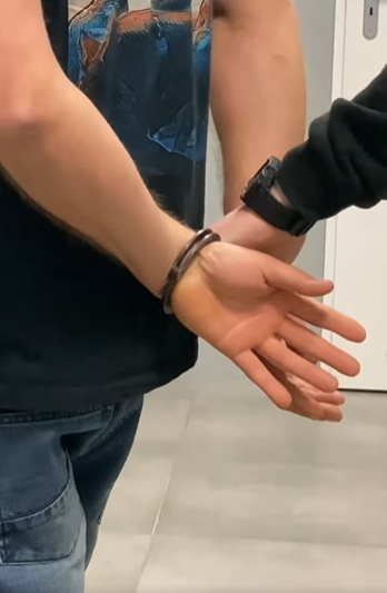 Brutalne wymuszenie w Gołaszynie. Cztery osoby usłyszały zarzuty