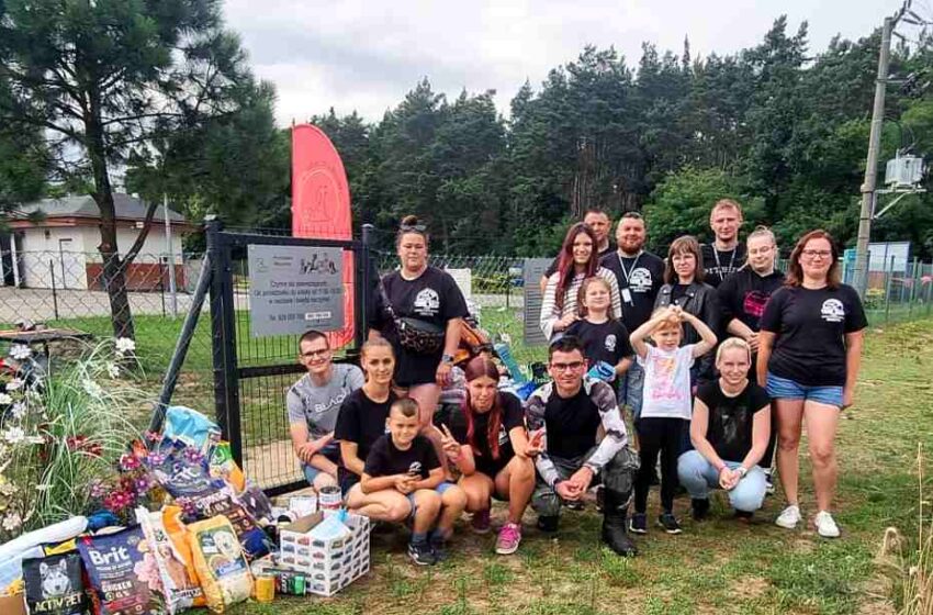  Family Cars Leszno wsparło schronisko w Rawiczu podczas zlotu w Lesznie